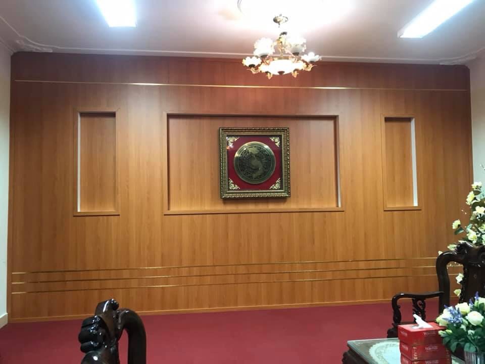 tấm ốp tường màu vân gỗ Ninh Bình