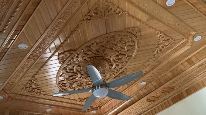 trần gỗ tự nhiên Ba vf