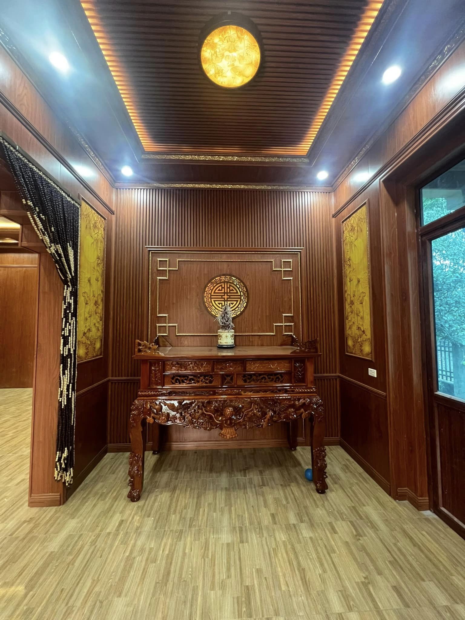 Trần nhựa nano giả gỗ cho phòng thờ