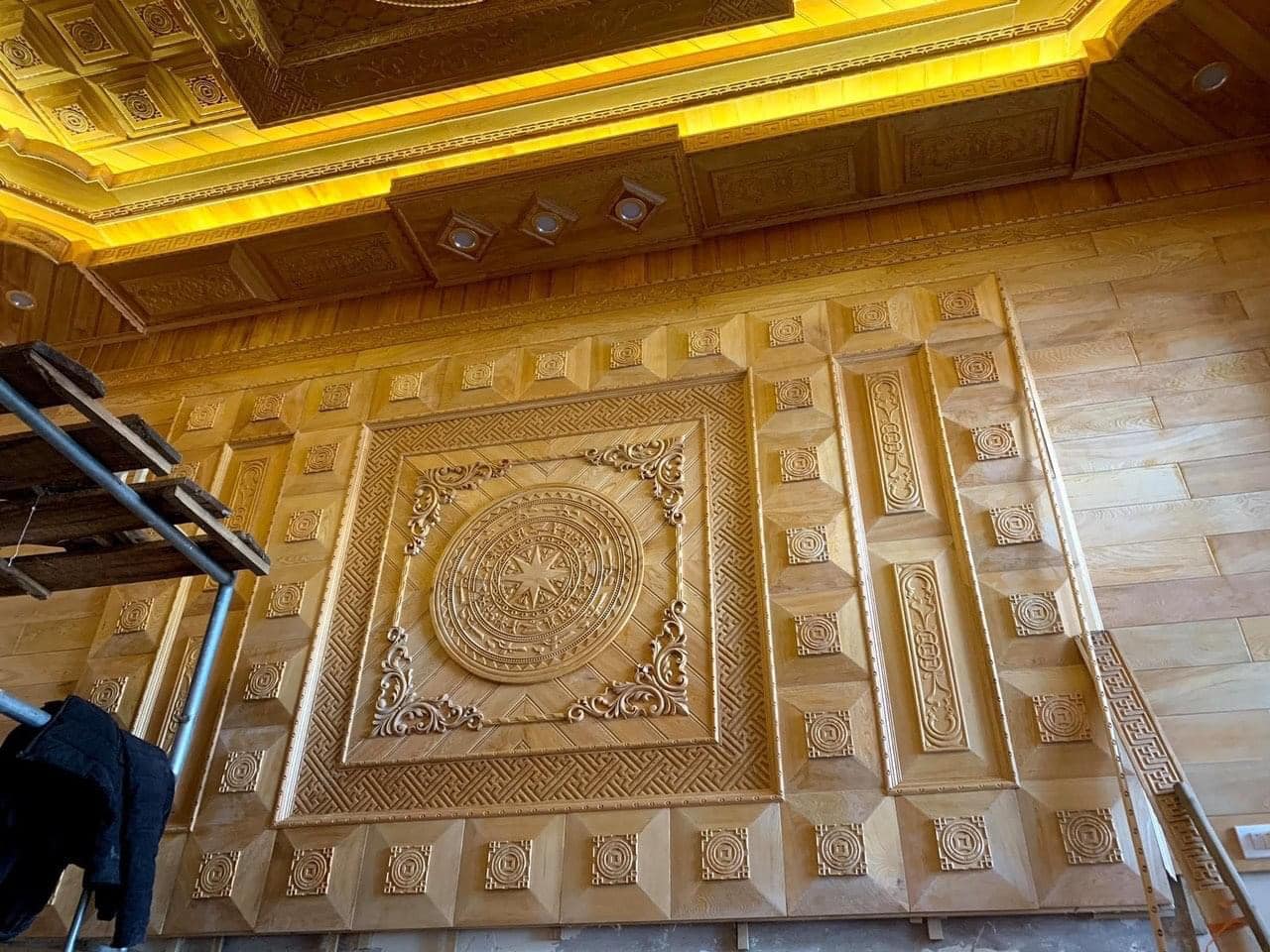 Nhận thi công trần gỗ, ốp tường gỗ tự nhiên tại Hải Phòng trọn gói 