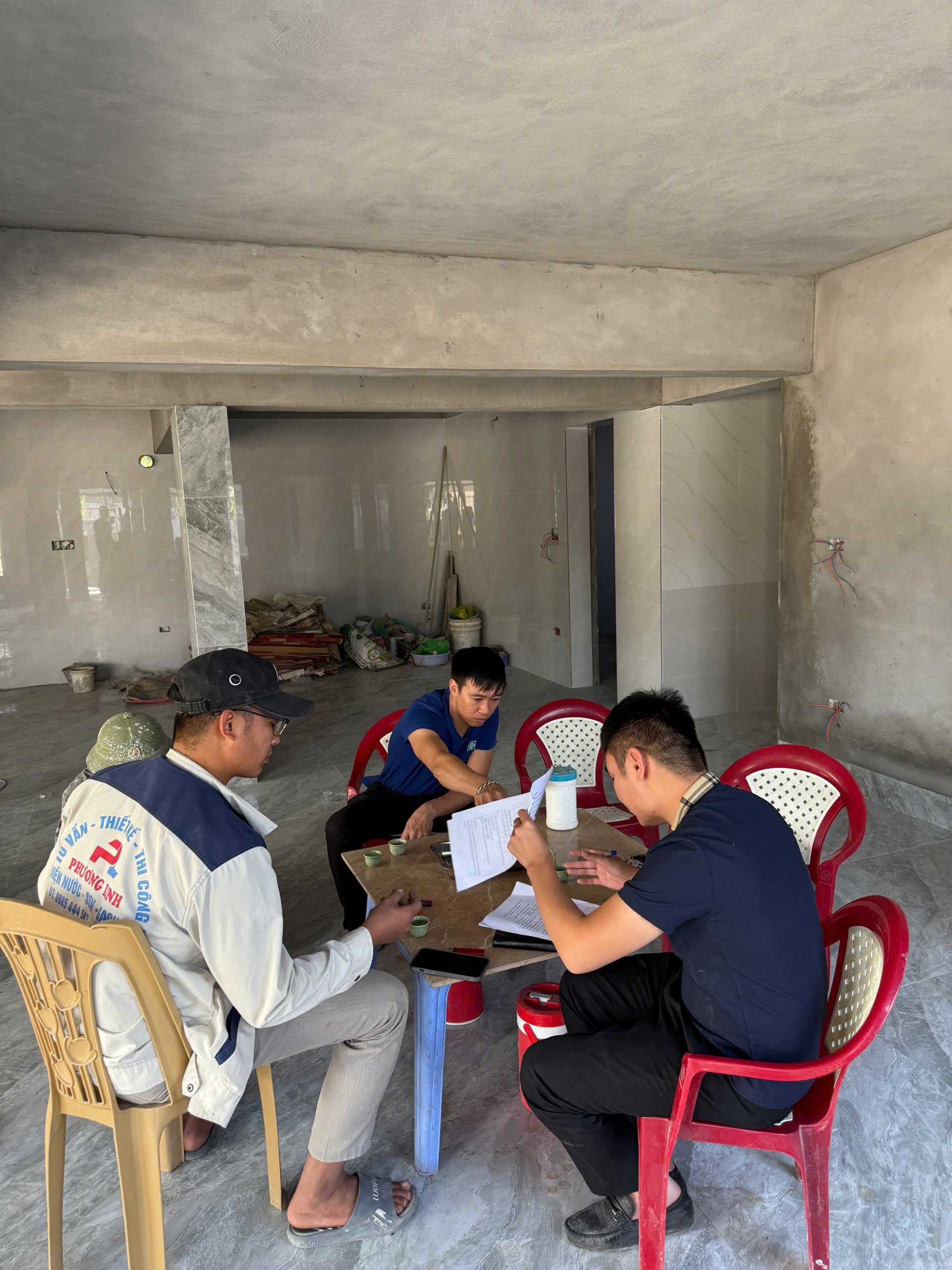 Tư vấn, khảo sát thi công trần gỗ tại Hải Dương 