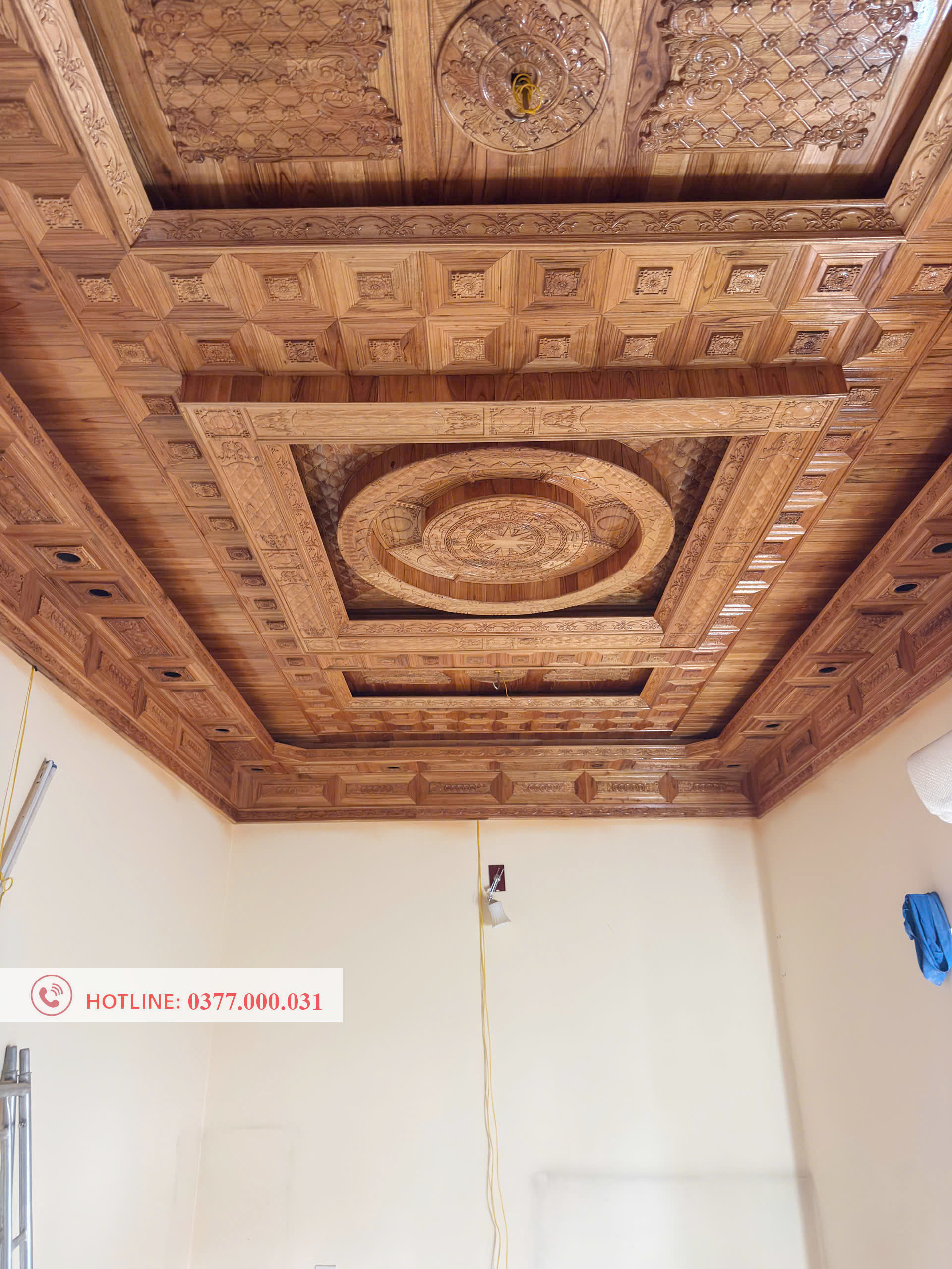 bàn giao trần gỗ xoan nhà anh Tuấn Nho Quan Ninh Bình 