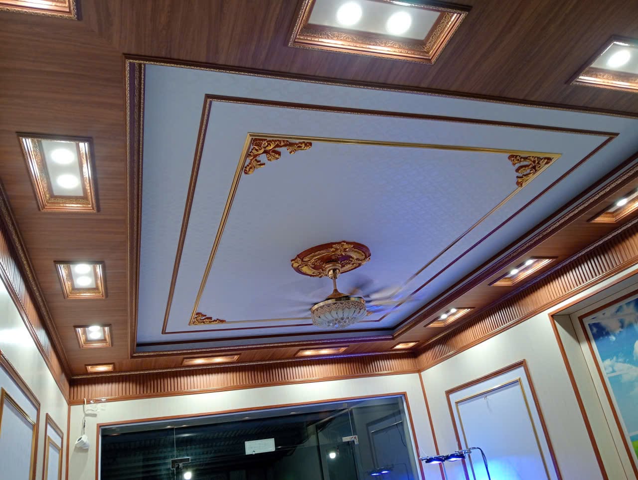 trần nhựa Sầm Sơn Thanh Hóa 